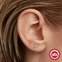 1 Pair Simple Style Geometric Round Flower Plating Inlay Sterling Silver Zircon Ear Studs main image 5