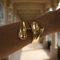 Ig Style Elegant Geometric Alloy Plating Gold Plated Silver Plated Women's Bangle main image 4