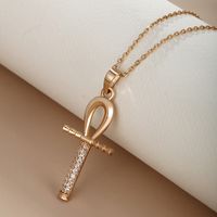 Xuping Simple Style Commute Cross Copper Alloy Plating Inlay Artificial Diamond 18k Gold Plated White Gold Plated Women's Pendant Necklace main image 3
