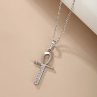 Xuping Simple Style Commute Cross Copper Alloy Plating Inlay Artificial Diamond 18k Gold Plated White Gold Plated Women's Pendant Necklace main image 7