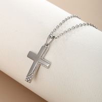 Xuping Simple Style Commute Cross Copper Alloy Plating Inlay Artificial Diamond 18k Gold Plated White Gold Plated Women's Pendant Necklace main image 10