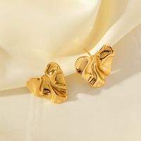 1 Pair Simple Style Heart Shape Plating 201 Stainless Steel 18K Gold Plated Ear Studs main image 1