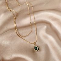 Retro Solid Color Alloy Inlay Artificial Gemstones Women's Pendant Necklace main image 6