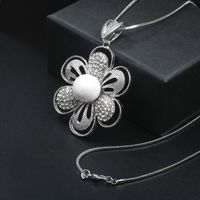 Sweet Simple Style Flower Imitation Pearl Alloy Copper Artificial Rhinestones Artificial Pearls Sweater Chain main image 5