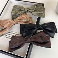 Women's Retro Bow Knot Pu Leather Hair Clip main image 1
