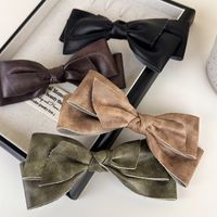 Women's Retro Bow Knot Pu Leather Hair Clip main image 3