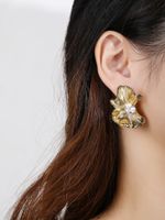 1 Pair Simple Style Commute Flower Plating Inlay Copper Zircon 18k Gold Plated Ear Studs main image 4