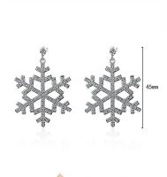 1 Pair Ig Style Shiny Snowflake Hollow Out Inlay Copper Zircon Drop Earrings main image 2
