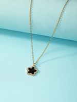 Simple Style Flower Zinc Alloy Plating Inlay Rhinestones Gold Plated Women's Pendant Necklace main image 6