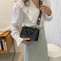 Women's Medium Pu Leather Solid Color Streetwear Square Magnetic Buckle Crossbody Bag main image 4