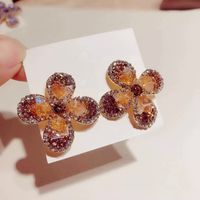 1 Pair Exaggerated Flower Alloy Plating Artificial Gemstones Women's Ear Studs main image 2