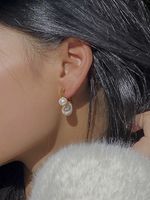 1 Paire Mode Les Gouttelettes D'eau Perle Artificielle Alliage Placage Femmes Boucles D'oreilles main image 5