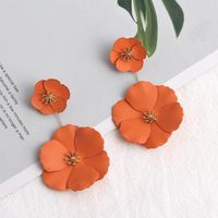 1 Pair Fashion Flower Metal Stoving Varnish Women's Drop Earrings main image 4