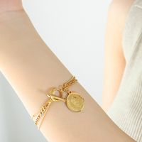 Bracelet En Acier Titane Multicouche À Tête De Pièce De Monnaie Rétro À La Mode sku image 1