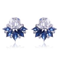 1 Paire Mode Fleur Alliage Placage Perles Artificielles Strass Femmes Boucles D'oreilles main image 3