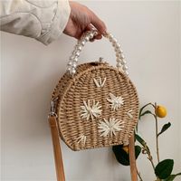 Women's Small Summer Straw Flower Streetwear Pearls Lock Clasp Handbag sku image 2