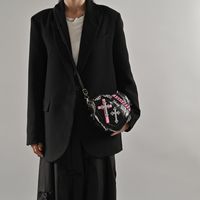 Women's Pu Leather Cross Streetwear Heart-shaped Zipper Crossbody Bag main image 3