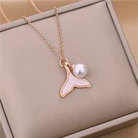 1 Piece Fashion Fish Tail Titanium Steel Plating Inlay Pearl Shell Pendant Necklace main image 3