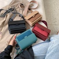 Women's Medium Pu Leather Solid Color Vintage Style Square Magnetic Buckle Shoulder Bag Crossbody Bag Square Bag main image 5