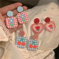 1 Pair Simple Style Flower Resin Stoving Varnish Women's Earrings main image 3