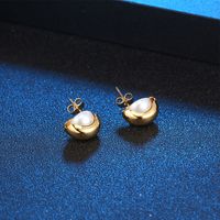 1 Piece Simple Style Round Inlay Titanium Steel Pearl Earrings main image 1