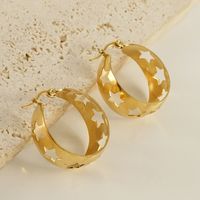 1 Pair Retro Star Hollow Out Stainless Steel 18k Gold Plated Hoop Earrings main image 2