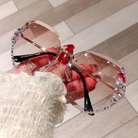 Elegant Solid Color Pc Oval Frame Rhinestone Frameless Women's Sunglasses sku image 2