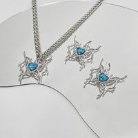 1 Piece 1 Pair Punk Butterfly Alloy Inlay Artificial Crystal Women's Pendant Necklace main image 1