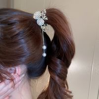 Shiny Rabbit Cherry Alloy Inlay Rhinestones Pearl Hair Claws 1 Piece main image 3