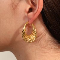 1 Pair Fashion U Shape Asymmetrical Plating Frill Stainless Steel 18k Gold Plated Hoop Earrings main image 2
