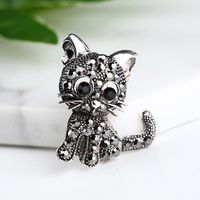 Retro Cat Alloy Plating Rhinestones Unisex Brooches main image 3