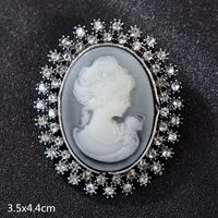 Retro Letter Moon Flower Alloy Inlay Artificial Gemstones Women's Brooches sku image 16