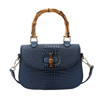 Women's Medium All Seasons Pu Leather Solid Color Fashion Shell Lock Clasp Handbag sku image 5