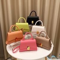 Women's Medium All Seasons Pu Leather Fashion Handbag main image 1