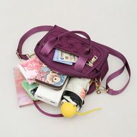 Women's Medium All Seasons Nylon Stripe Heart Shape Solid Color Fashion Square Zipper Handbag main image 4