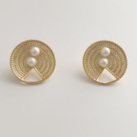 1 Pair Simple Style Round Hollow Out Inlay Sterling Silver Pearl Ear Studs main image 5