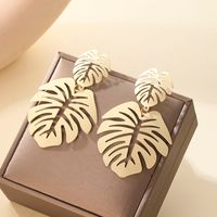 1 Pair Vacation Leaves Alloy Hollow Out Women's Drop Earrings main image 3