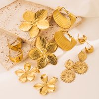 1 Pair Fashion Flower Plating Stainless Steel 18k Gold Plated Earrings main image 1