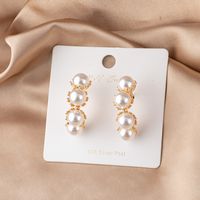 1 Paire Mode Fleur Alliage Placage Perles Artificielles Femmes Boucles D'oreilles sku image 1