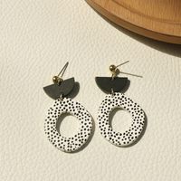 1 Pair Fashion Spot Arylic Hollow Out Women's Earrings main image 5