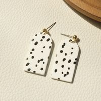 1 Pair Fashion Spot Arylic Hollow Out Women's Earrings main image 2