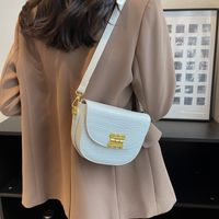 Women's Small Pu Leather Solid Color Streetwear Square Magnetic Buckle Crossbody Bag main image 6