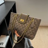 Women's Large All Seasons Pu Leather Solid Color Fashion Square Zipper Tote Bag main image 3