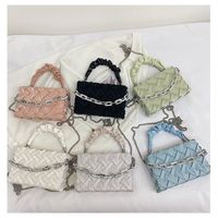 Mujeres Pequeña El Verano Terciopelo Color Sólido Lingge Moda Cadena Cuadrado Cerrar Bolso Cuadrado main image 6