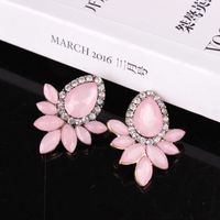 1 Pair Fashion Leaf Water Droplets Alloy Plating Inlay Artificial Diamond Women's Ear Studs main image 3