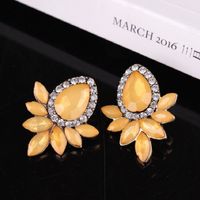 1 Pair Fashion Leaf Water Droplets Alloy Plating Inlay Artificial Diamond Women's Ear Studs main image 4