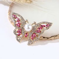 Glamour Mariposa Aleación Embutido Perlas Artificiales Diamantes De Imitación Mujeres Broches main image 4