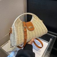 Women's Medium Summer Straw Fashion Handbag main image 1