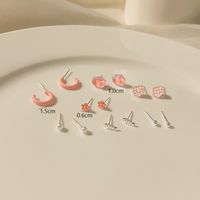 1 Set Simple Style Geometric Flower Bow Knot Alloy Spray Paint Plating Inlay Rhinestones Pearl Silver Plated Women's Ear Studs main image 4