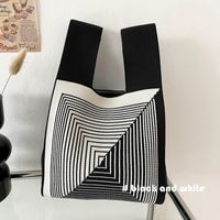 Women's Medium Polyester Geometric Streetwear Square Open Tote Bag sku image 138
